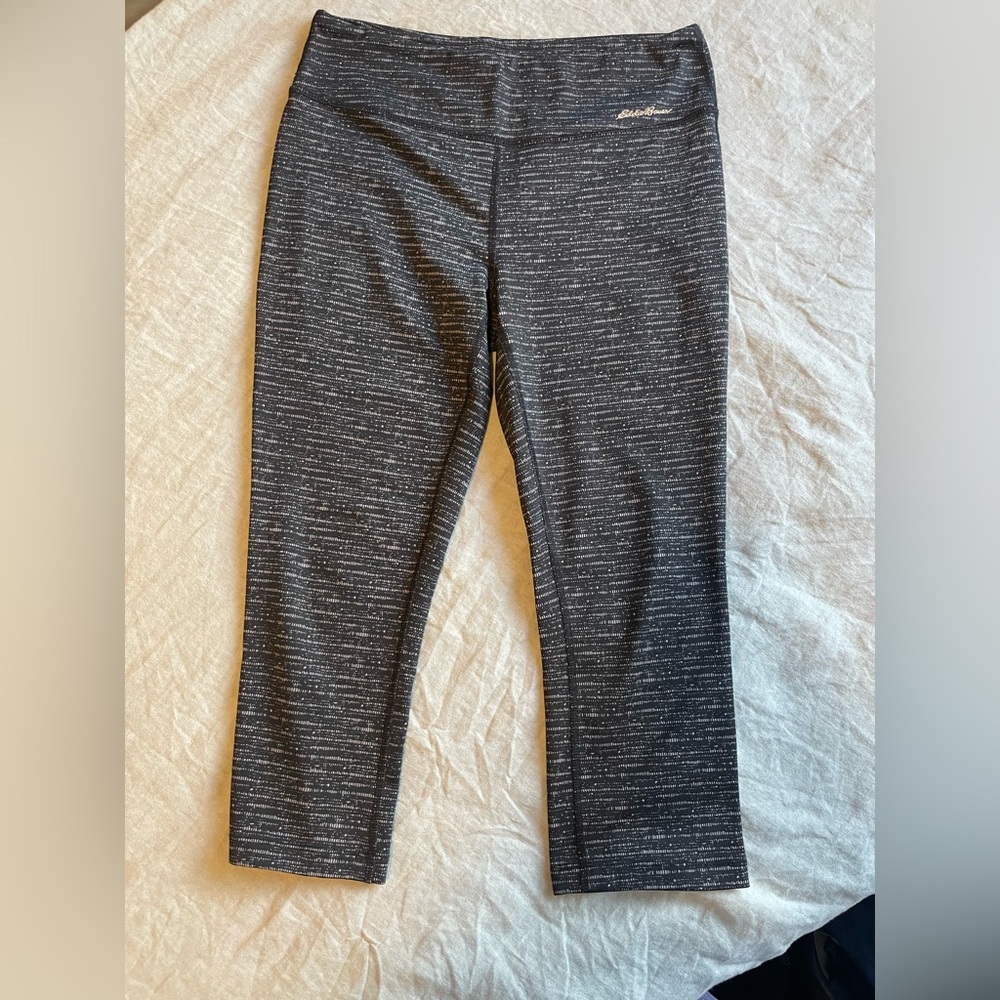 Eddie Bauer cropped leggings. Black stripes, size medium. Excellent condition